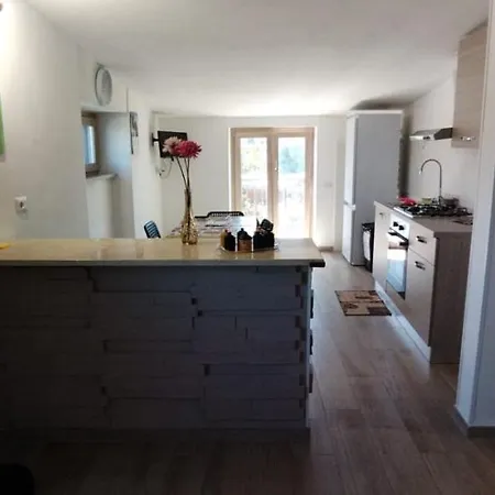 Colle Farina Apartment *